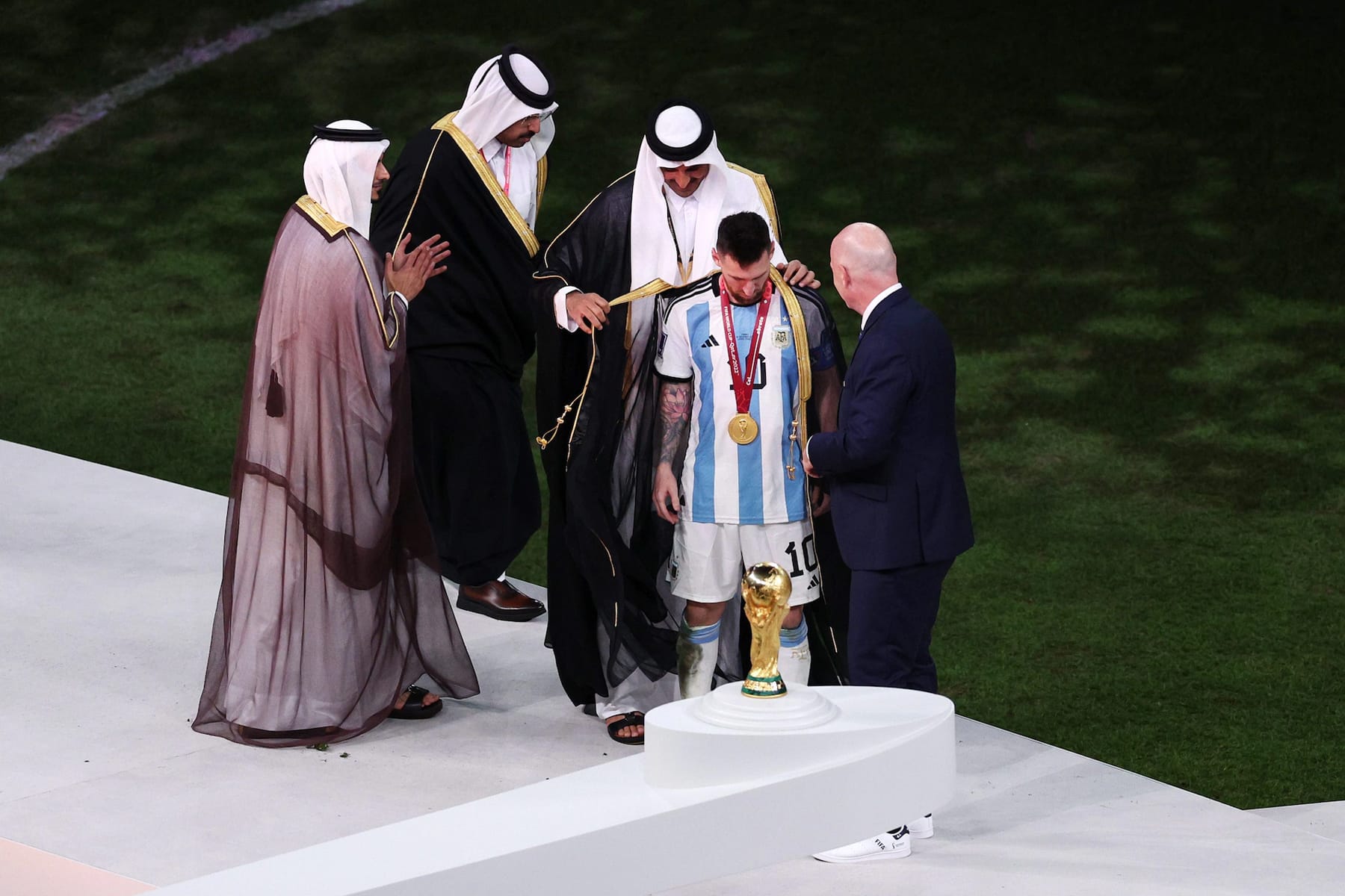 Bisht Tunica Messi