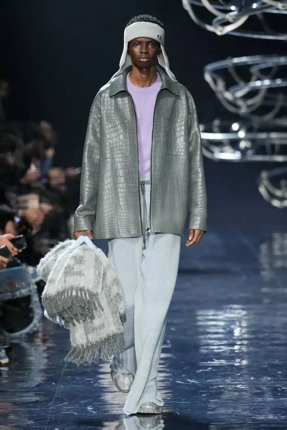 Fendi sfilata collezione FW23