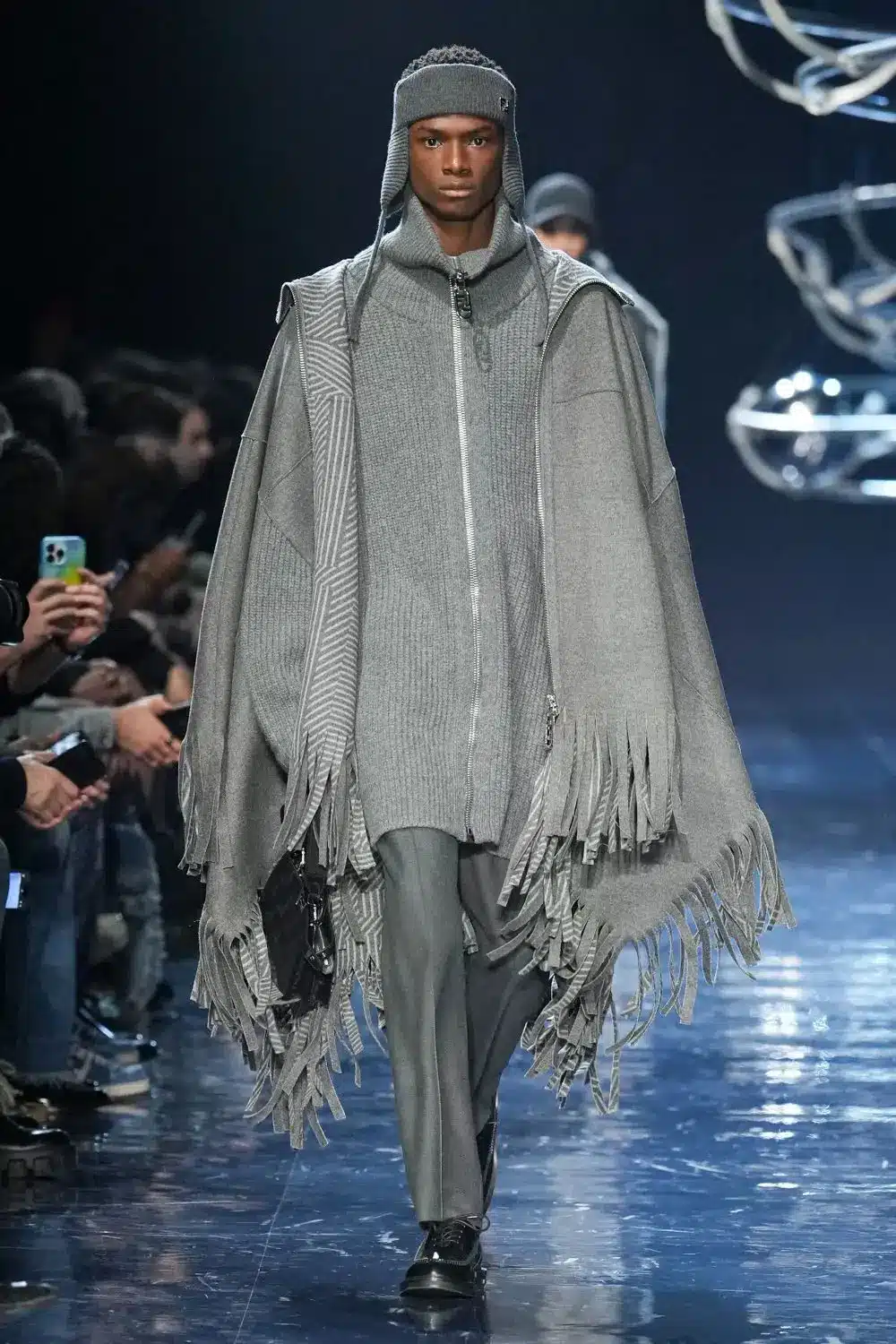 Fendi sfilata collezione FW23