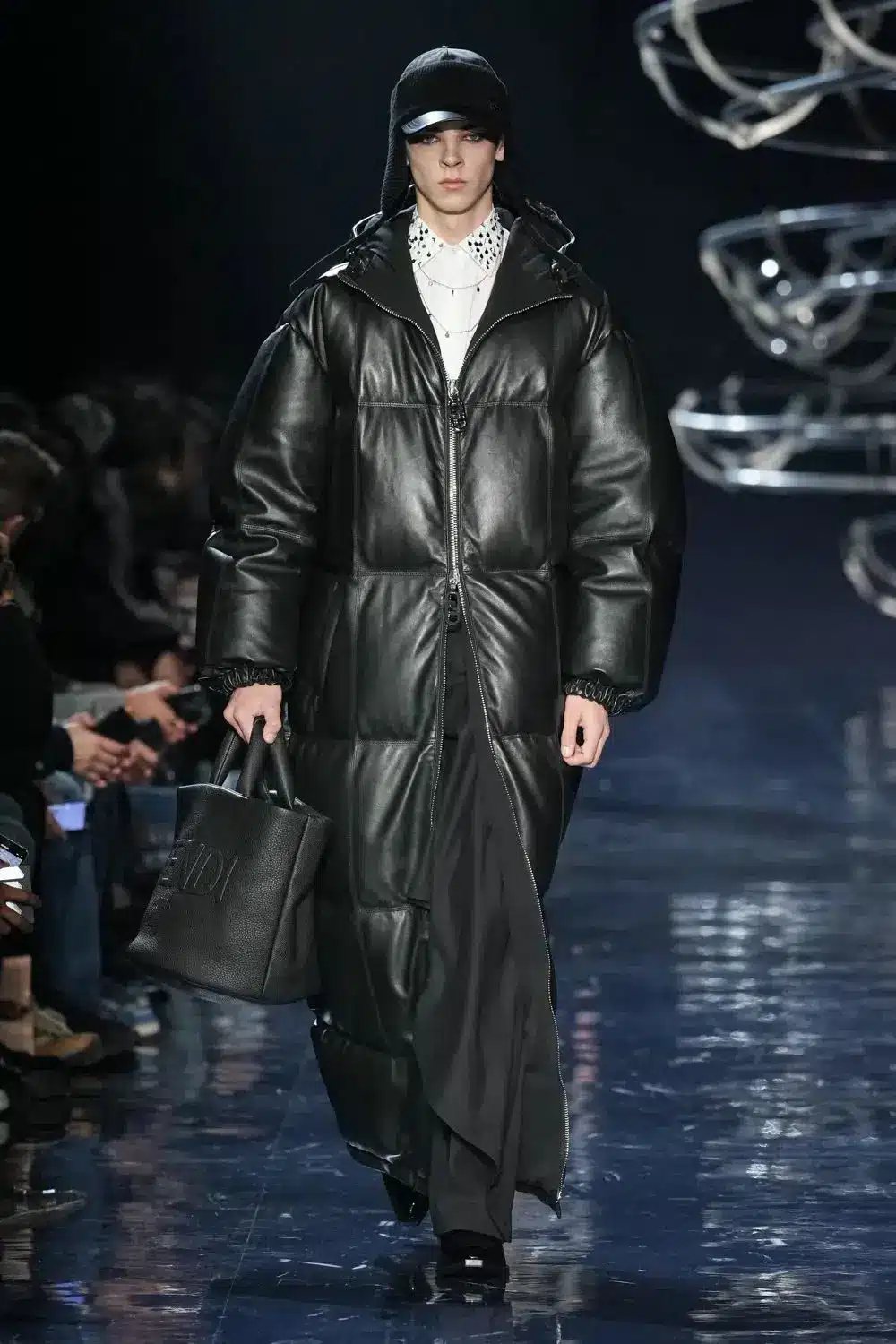 Fendi sfilata collezione FW23