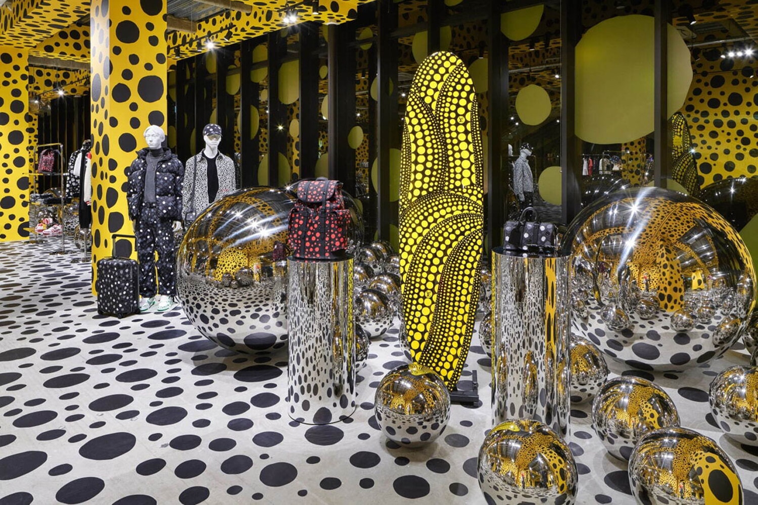 Louis Vuitton Pop-Up Store Tokyo Pois