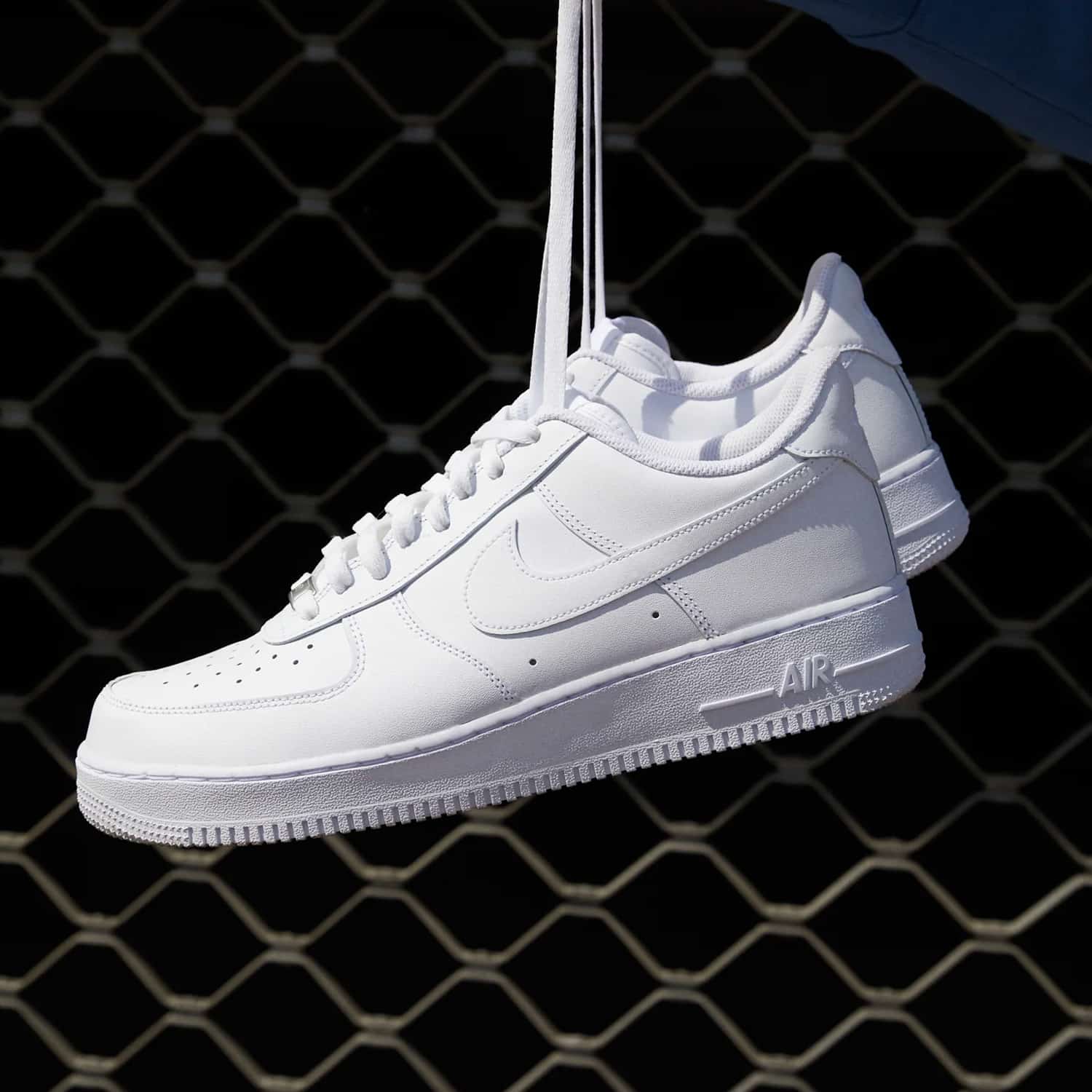 Nike Air Force 1 Triple White