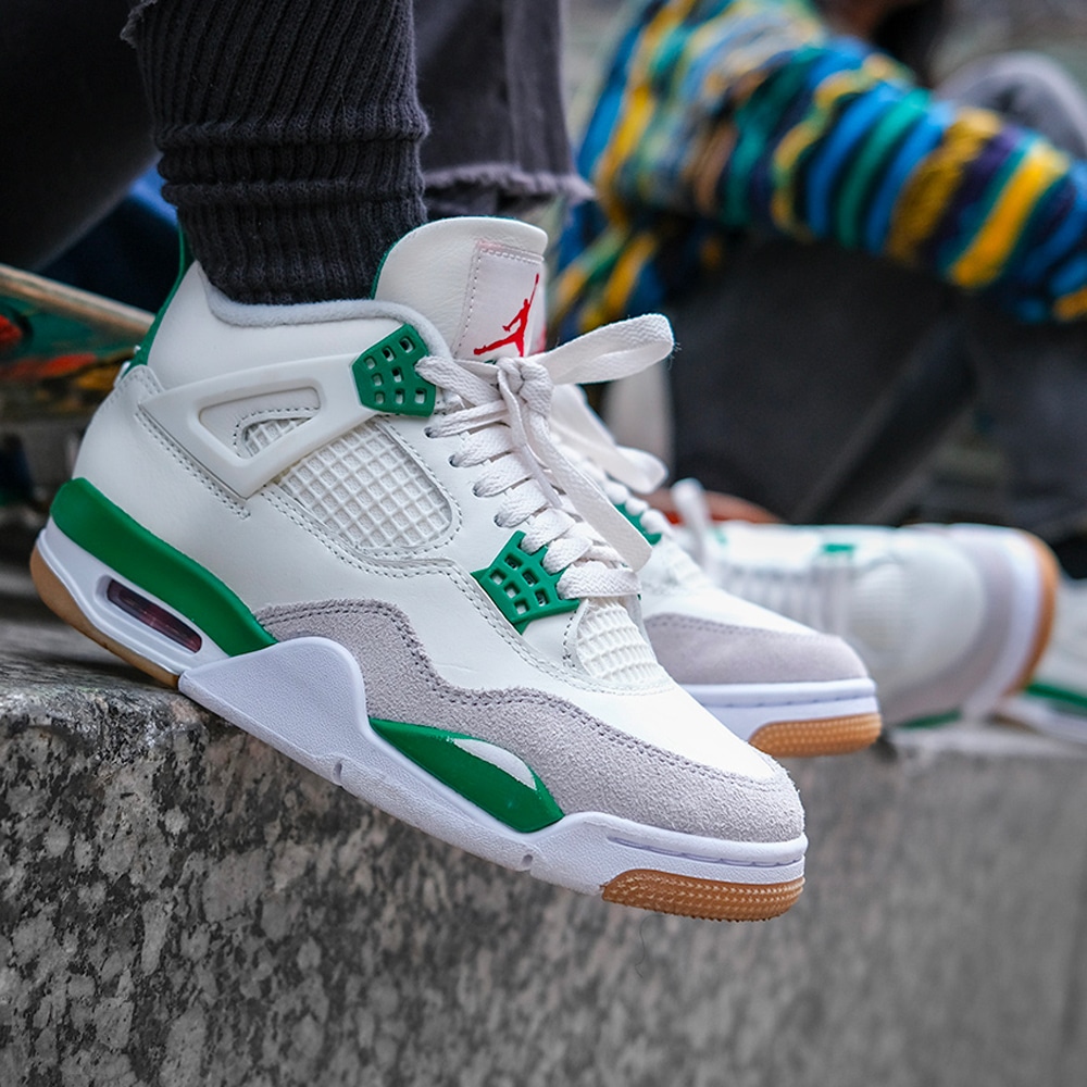 Nike SB Air Jordan 4 Pine Green