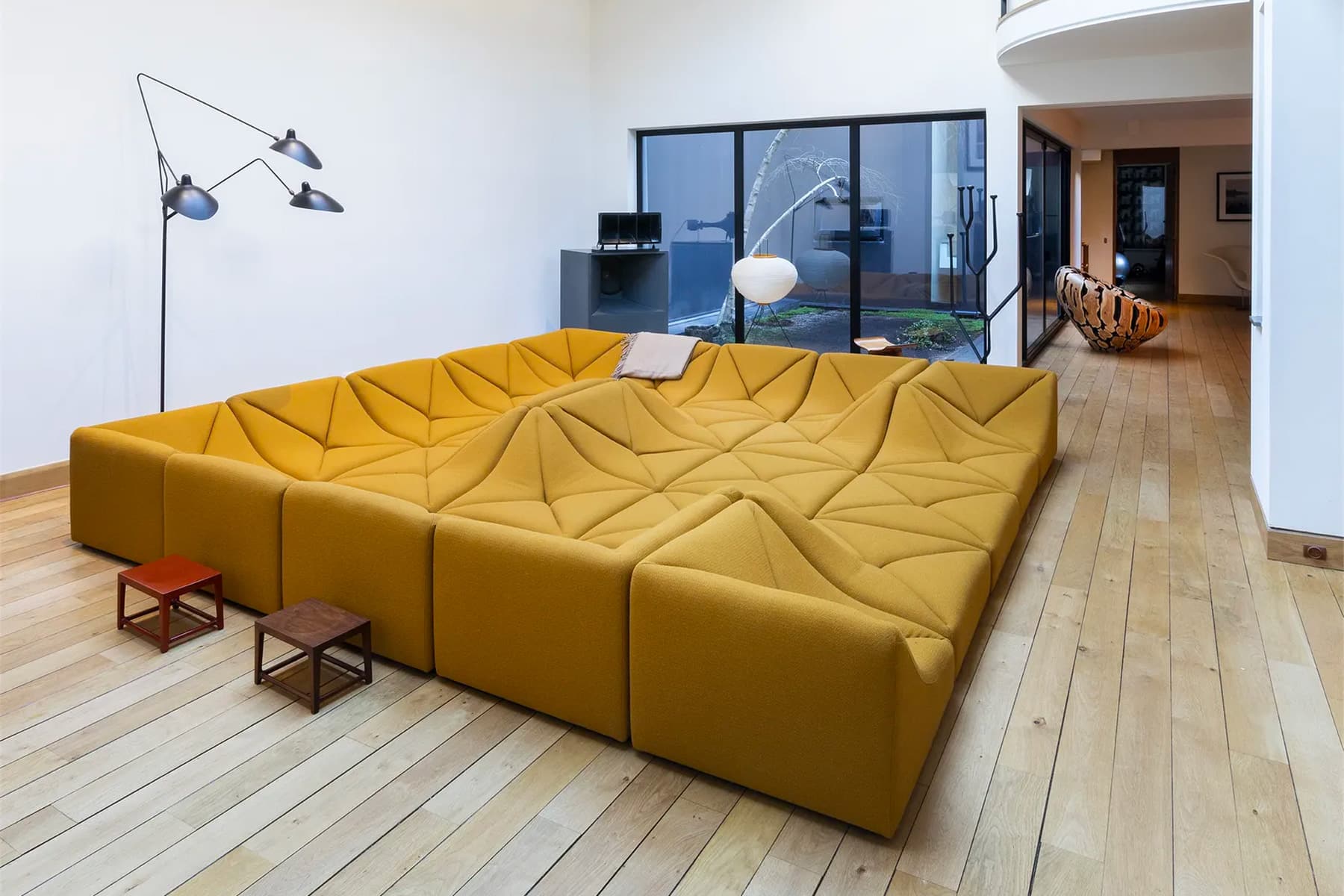 Kenzo Parigi Casa Vendita Pierre Paulin Divano Dune