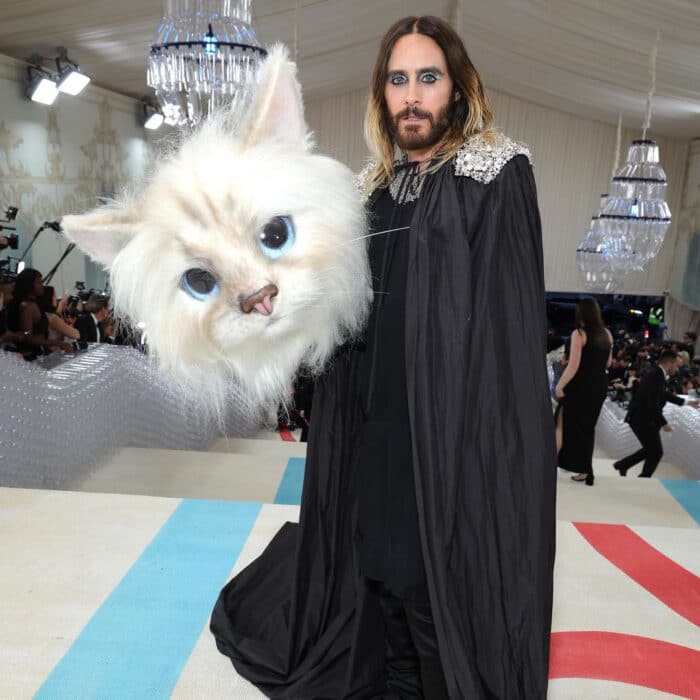 Jared Leto MetGala 2023 Karl Lagerfeld costume gatto Choupette