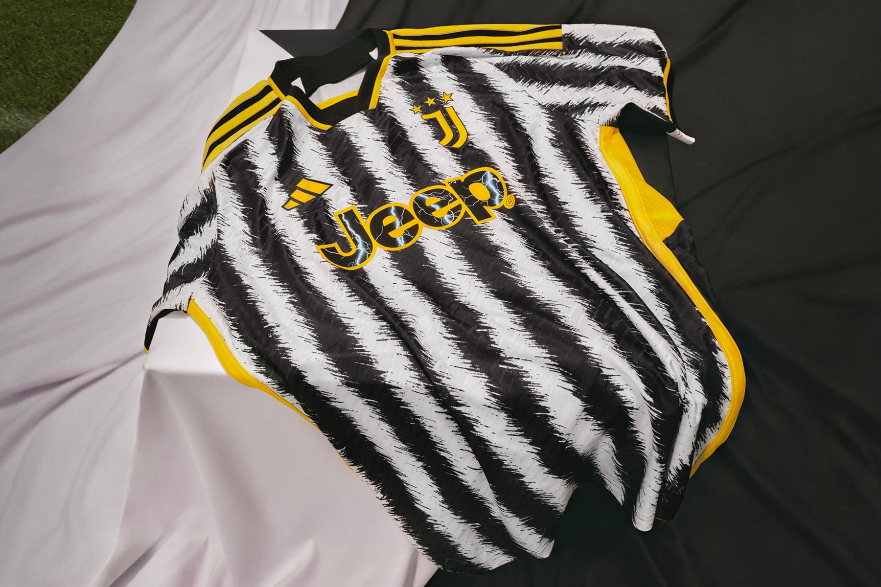 Juventus Home Kit 2023 2024 Maglia