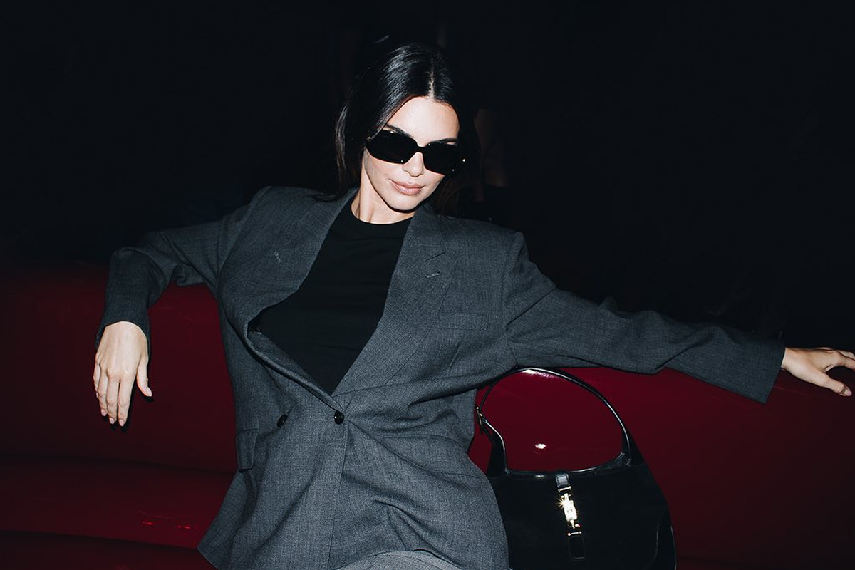 Kendall Jenner Gucci SS24 Front Row Sfilate di moda inviti