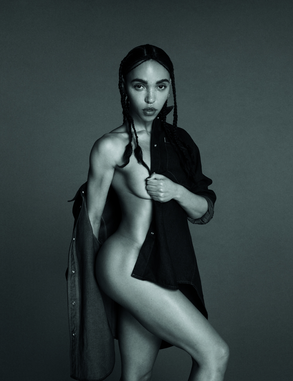 FKA twigs Calvin Klein campagna foto censurata