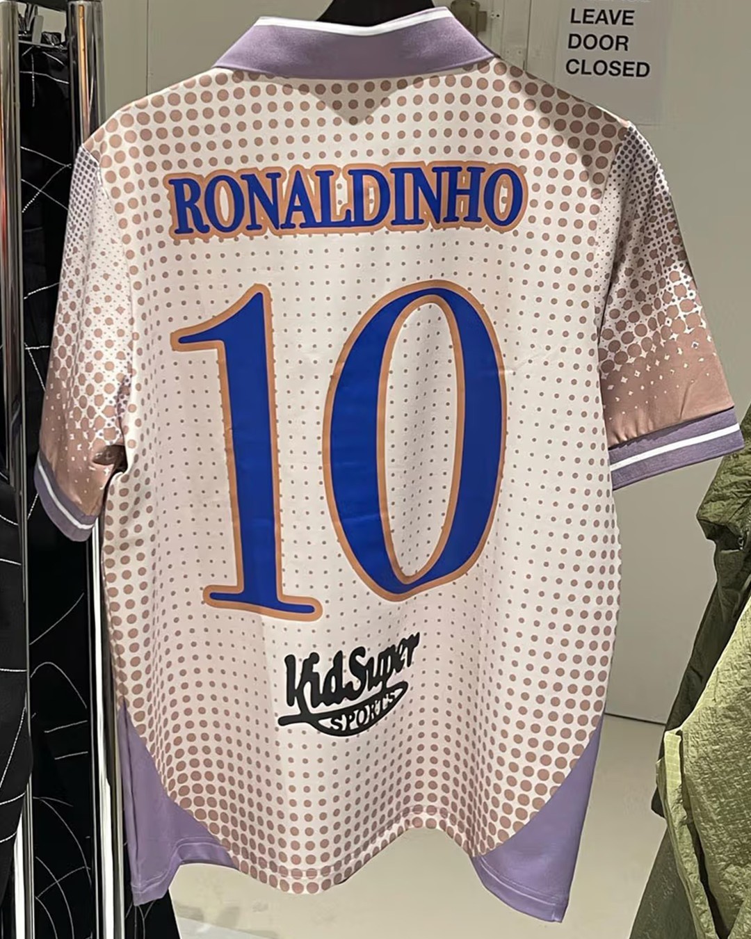 KidSuper Ronaldinho collezione maglia calcio