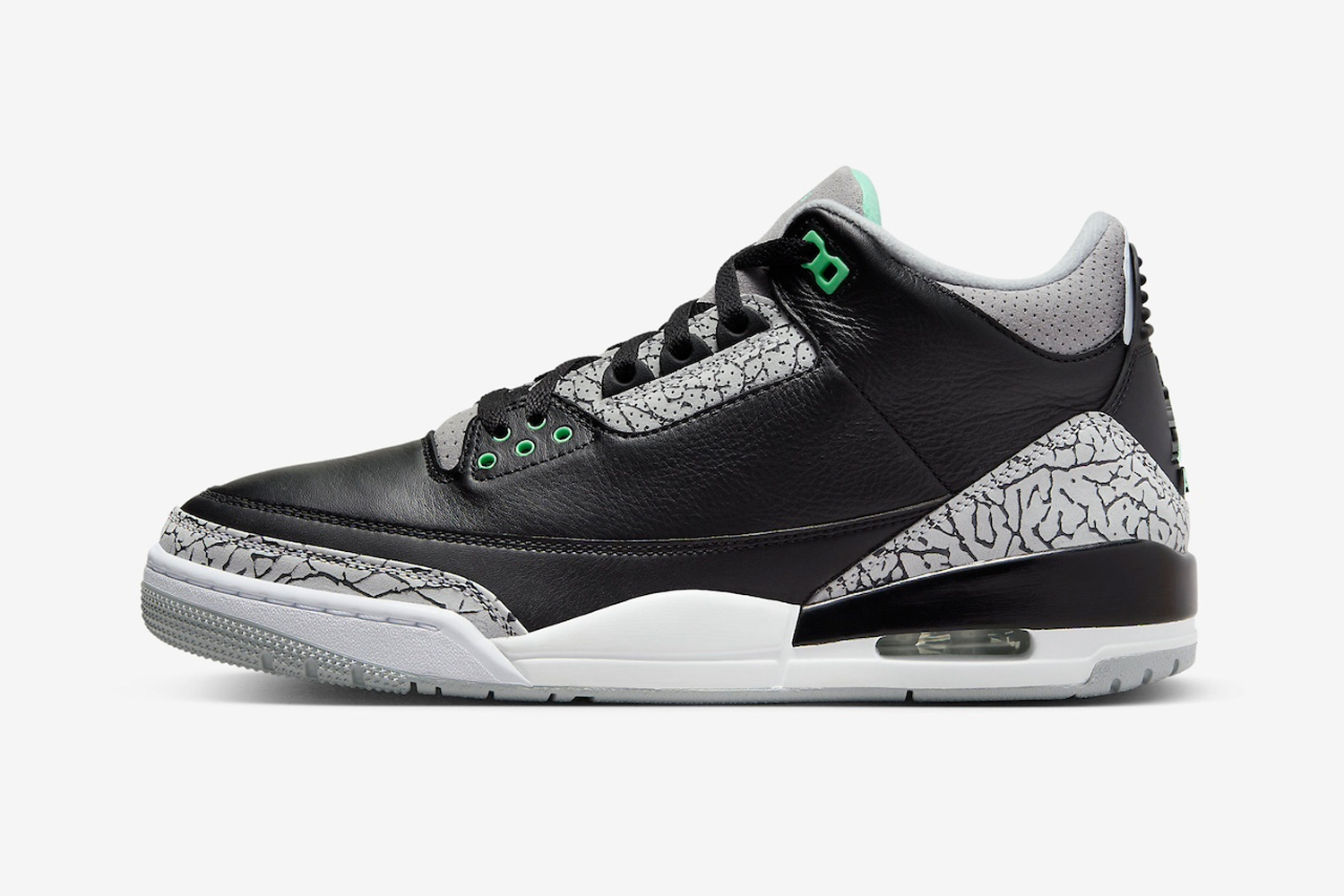 Air Jordan 3 Green Glow CT8532-031