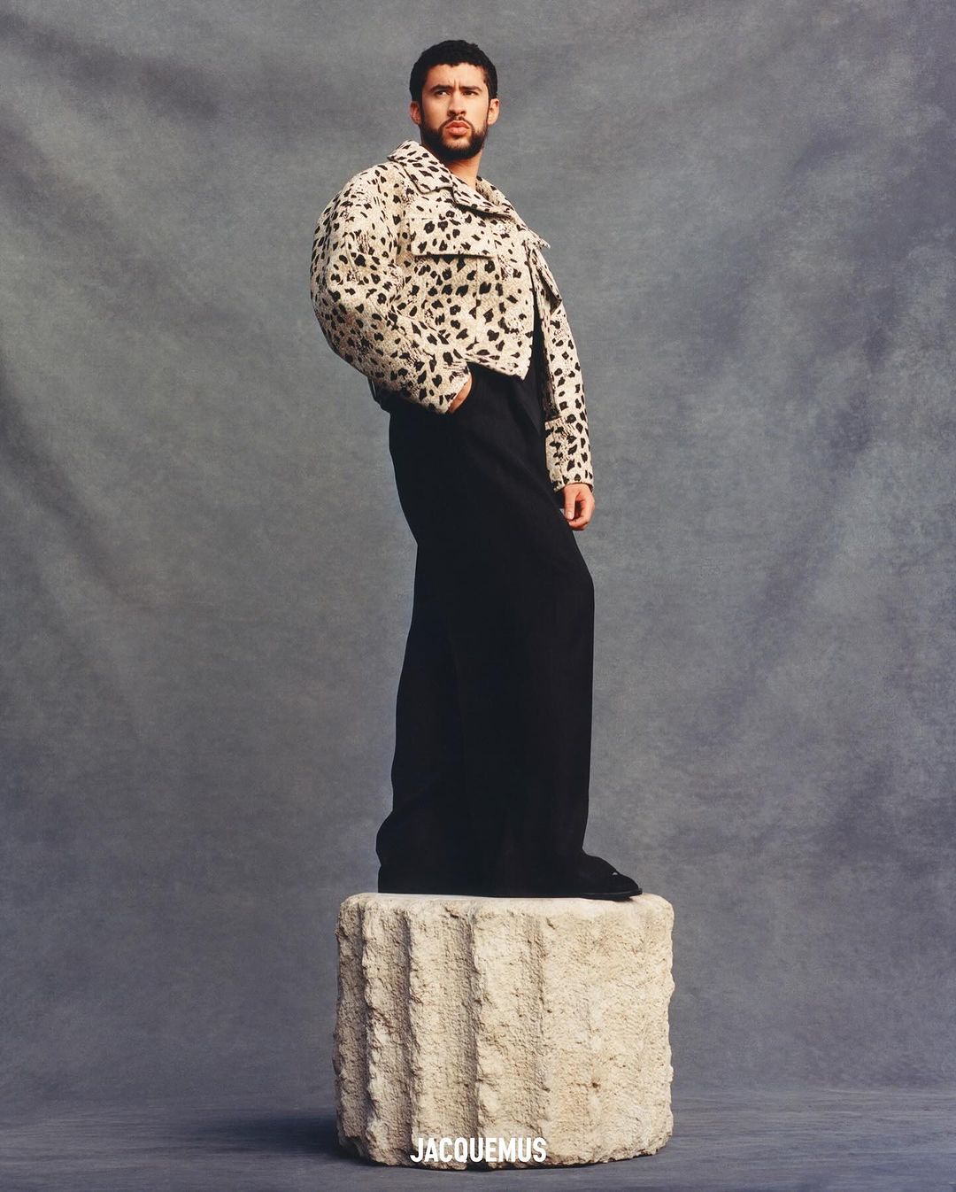 Bad Bunny Jacquemus LES SCULPTURES SS24 campagna