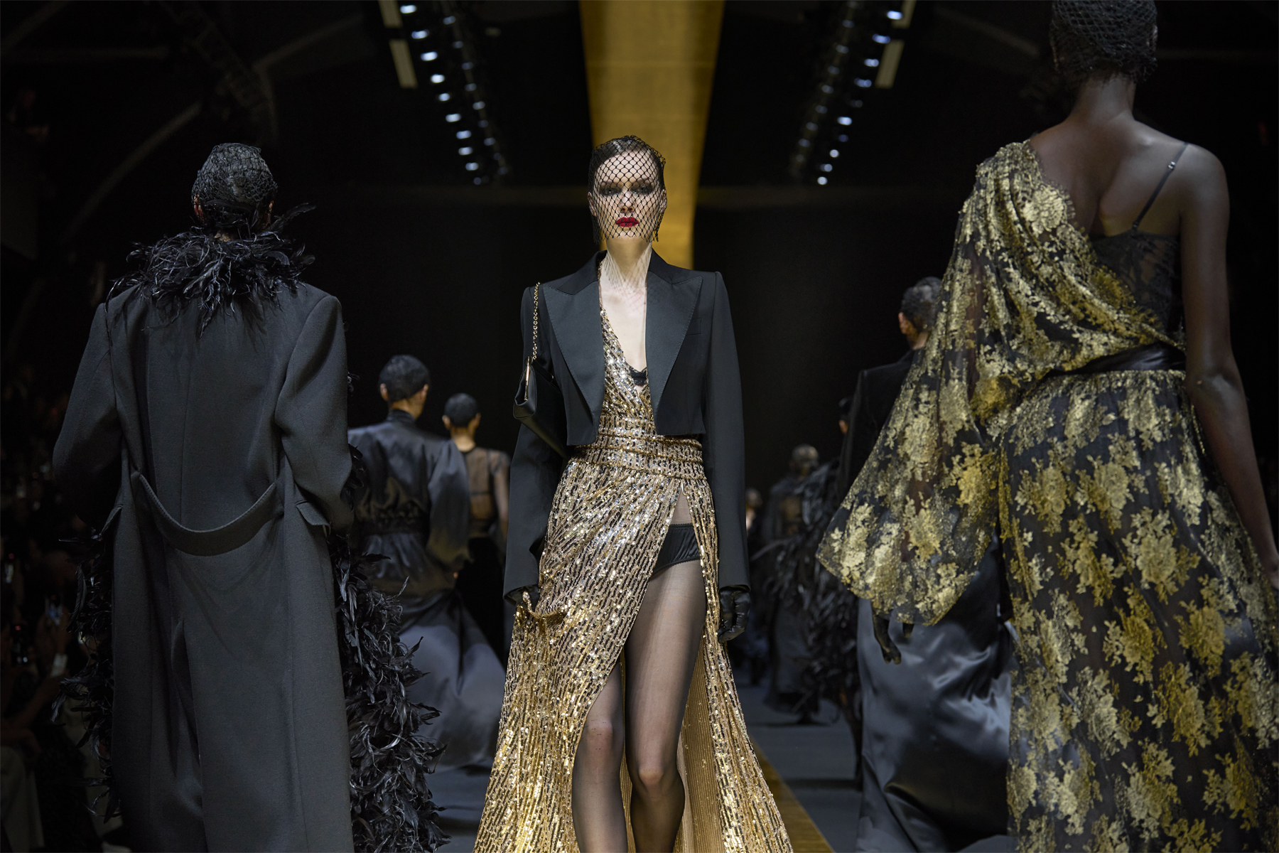 Dolce&Gabbana sfilata donna AI 2024/25 FW24