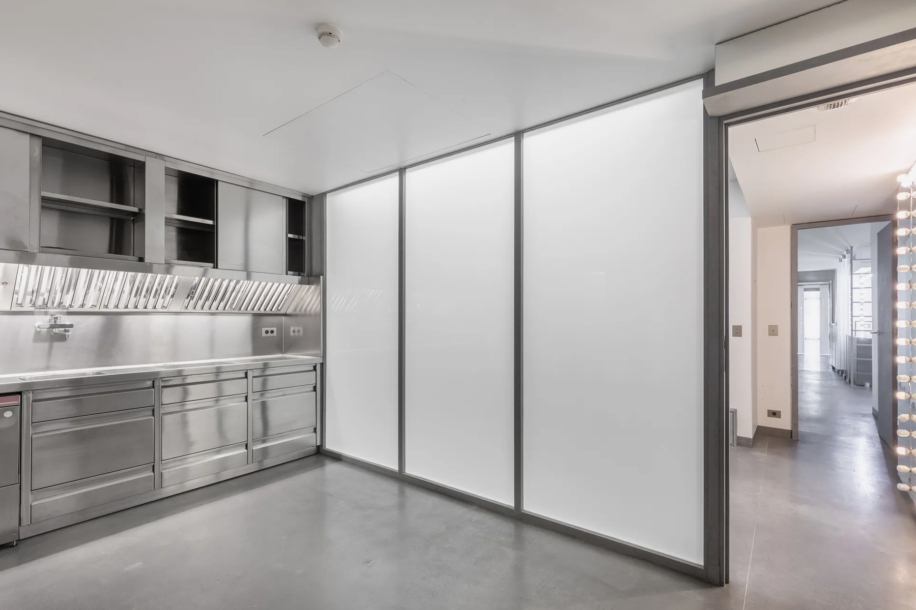 Karl Lagerfeld casa appartamento Parigi asta vendita 10 milioni