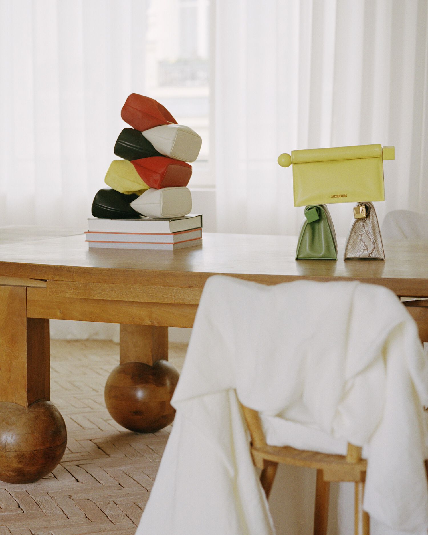 Jacquemus ufficio le bureau Parigi Francia