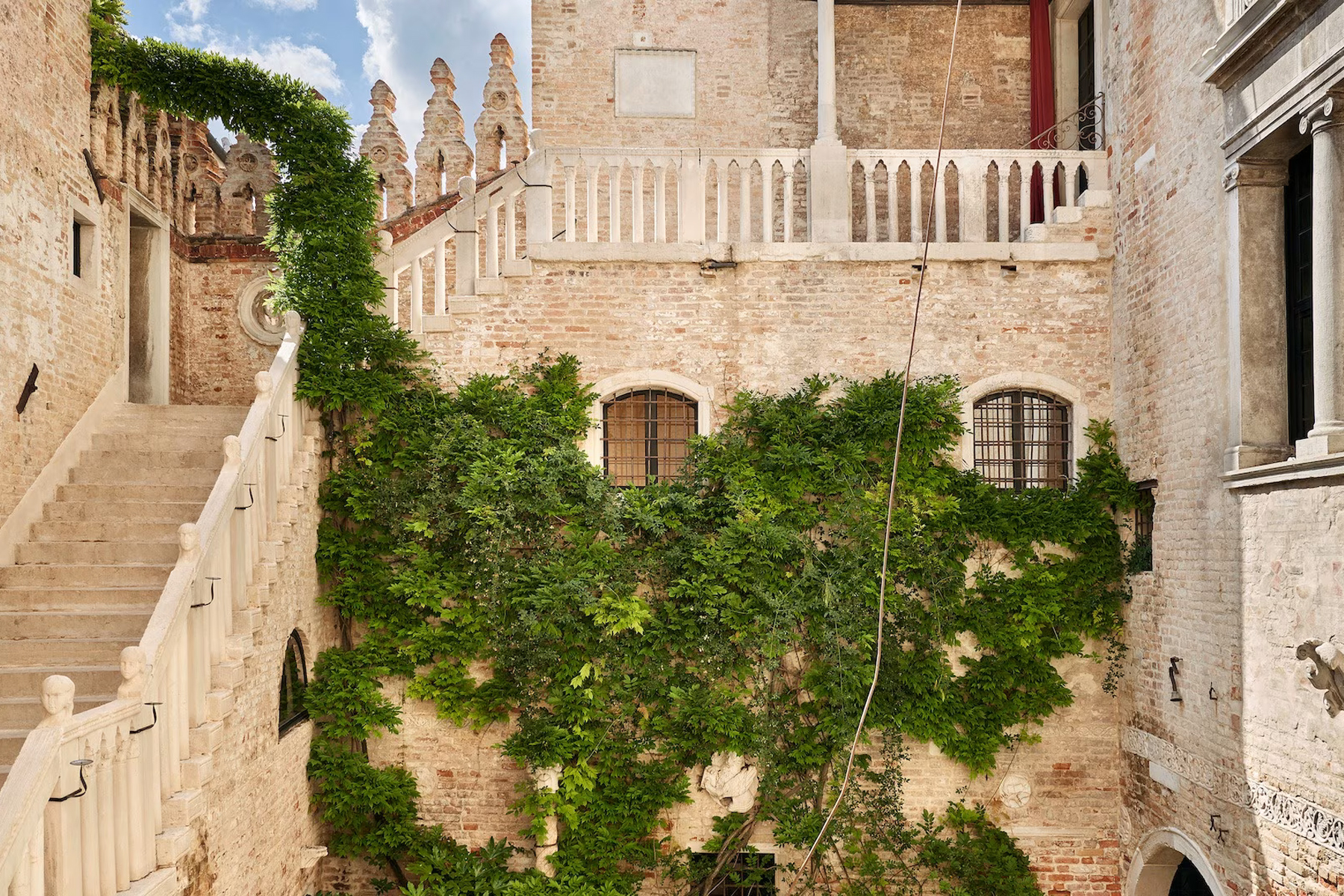 Palazzo Bottega Veneta Venezia Palazzo Soranzo Van Axel