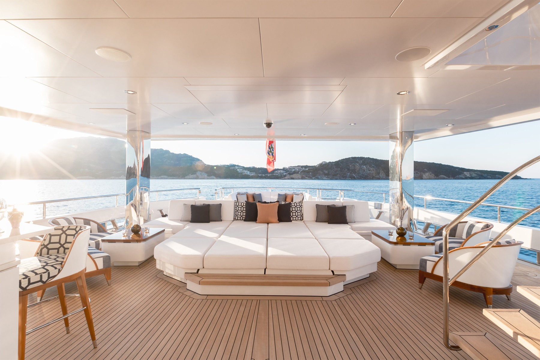 JOY Yacht Michael Jordan vacanze Italia