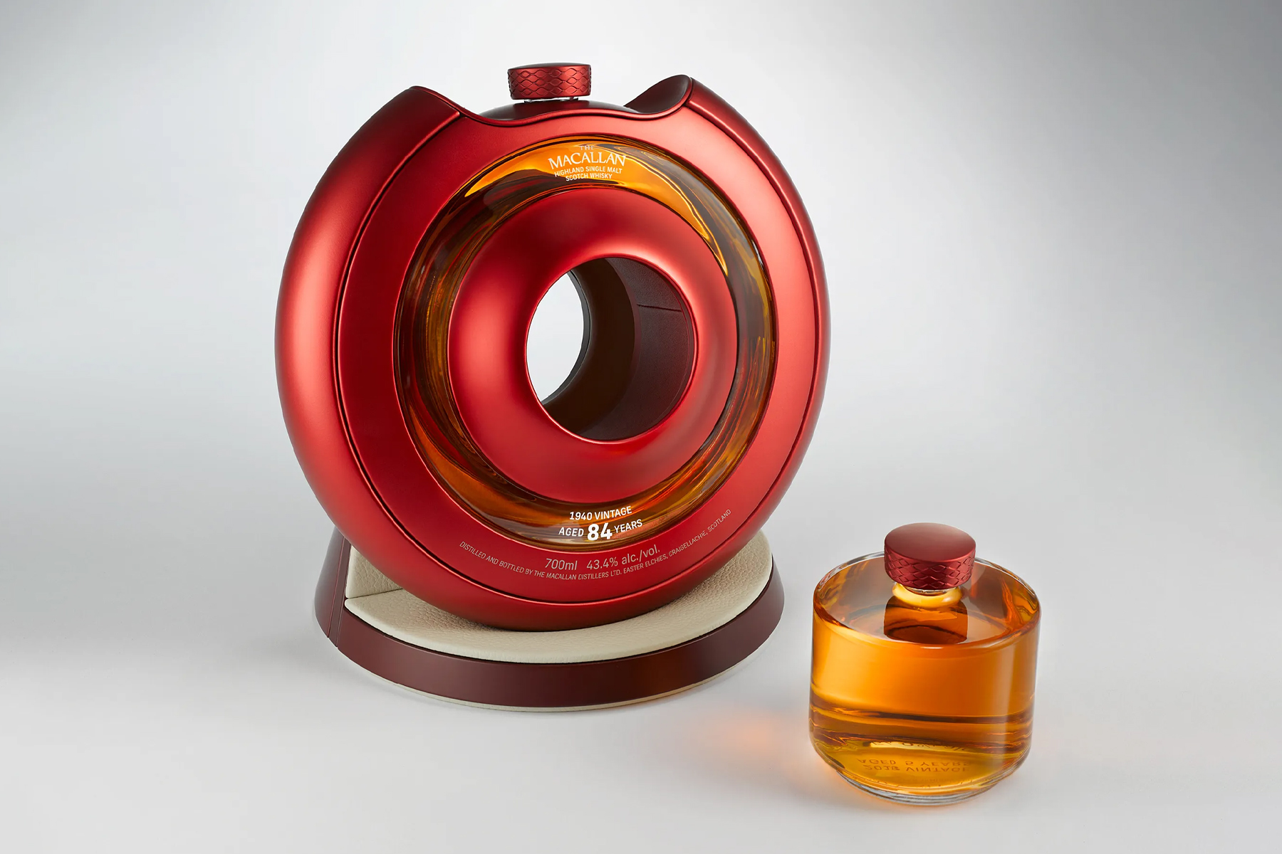 The Macallan Whisky 190000$ TIME Space 200 anniversario