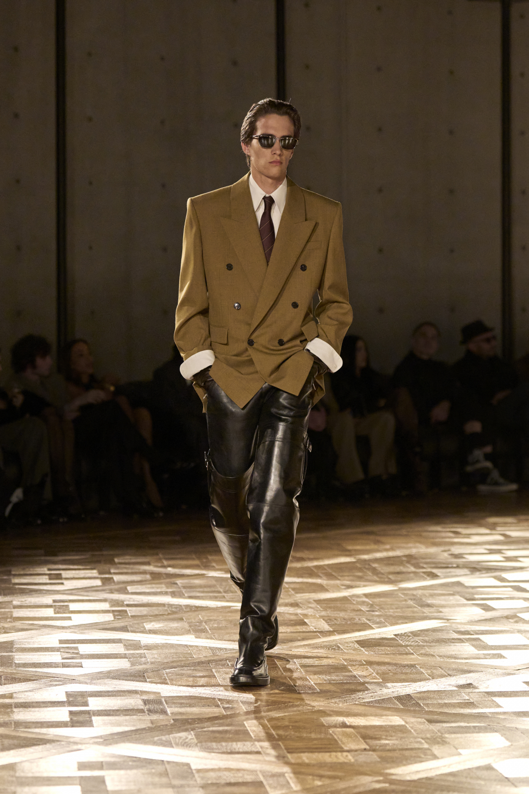 Saint Laurent Winter 25 uomo sfilata