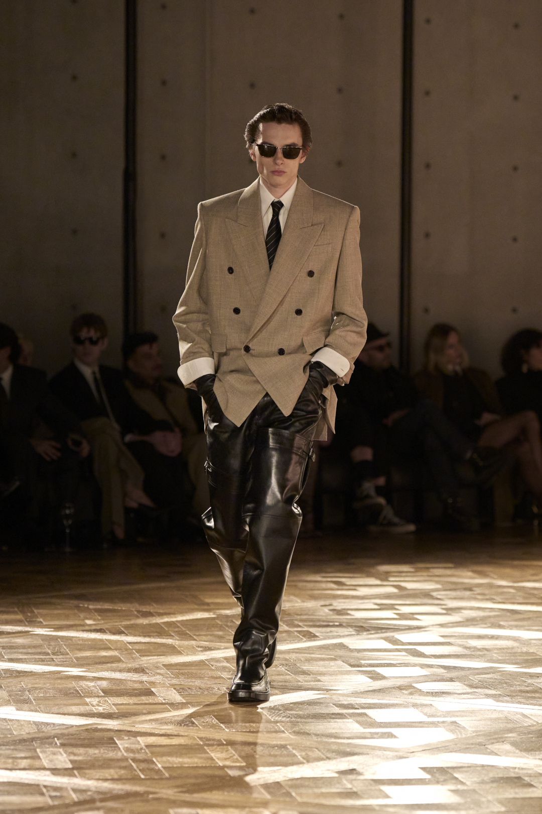 Saint Laurent Winter 25 uomo sfilata