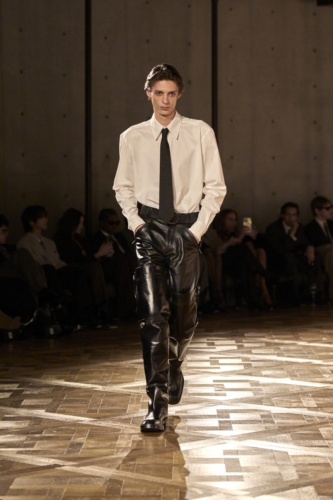 Saint Laurent Winter 25 uomo sfilata