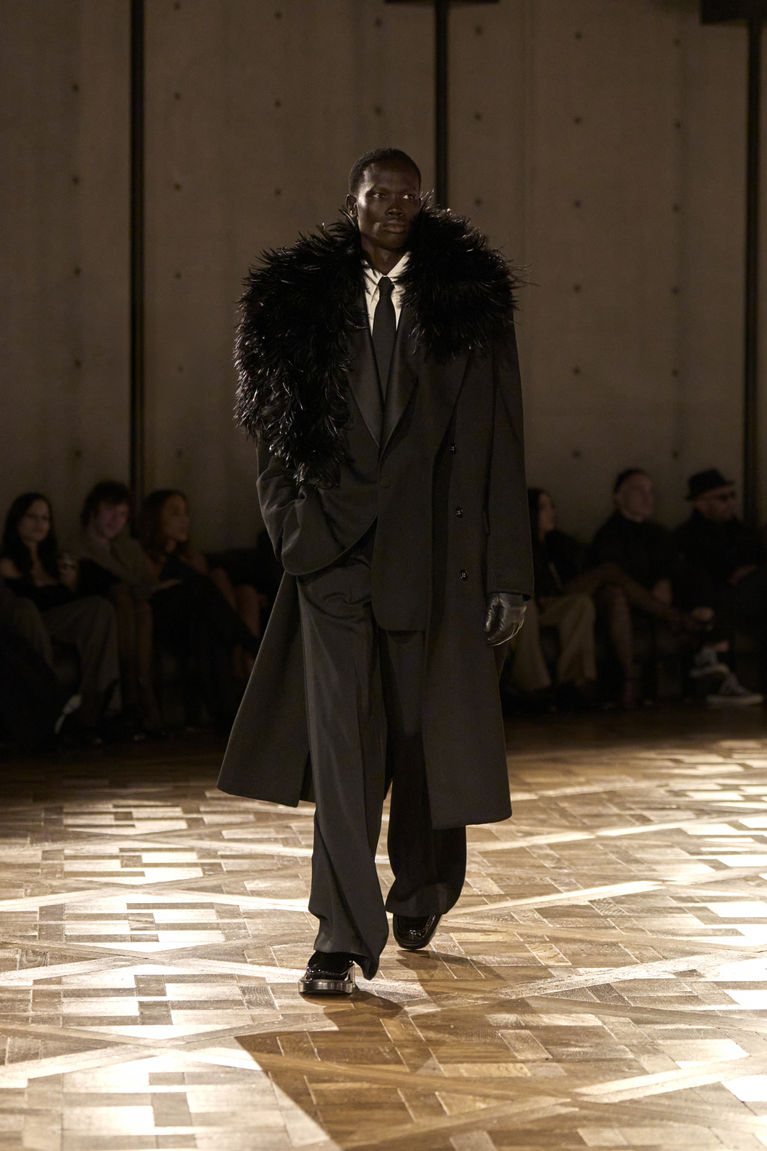 Saint Laurent Winter 25 uomo sfilata