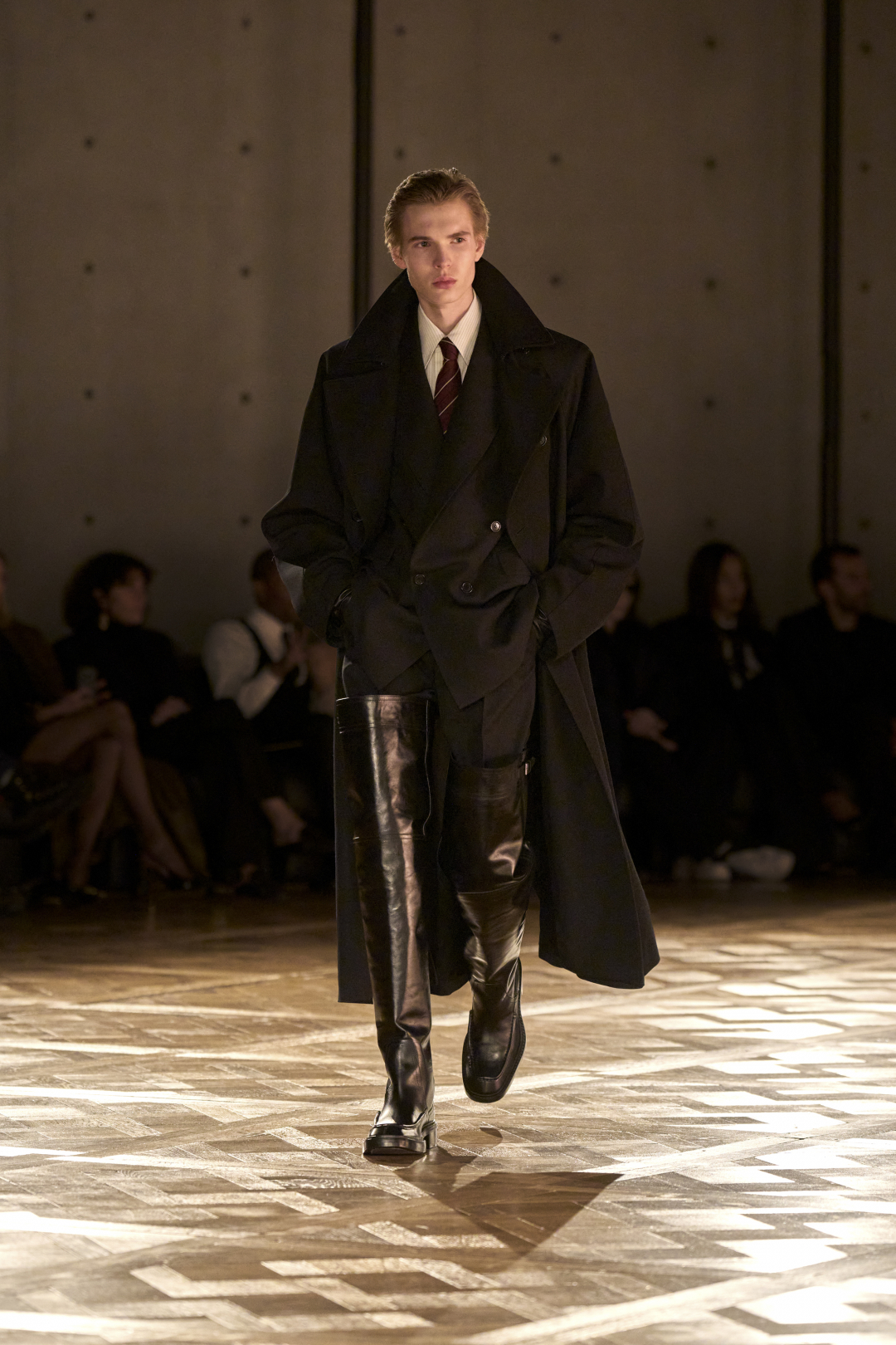 Saint Laurent Winter 25 uomo sfilata