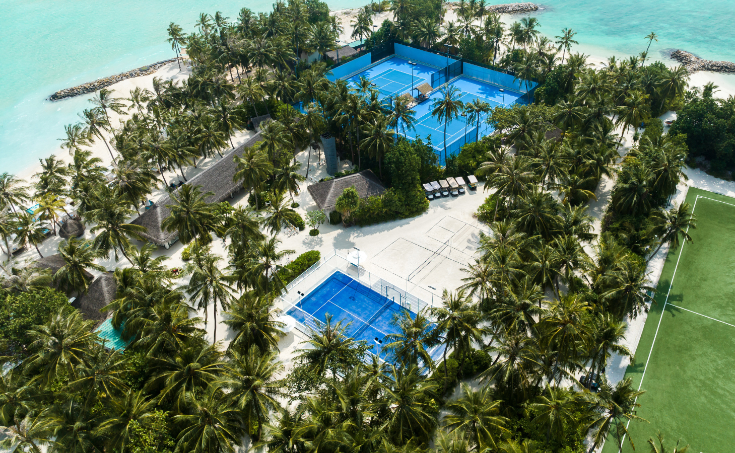 One&Only Reethi Rah resort maldive campo da tennis court