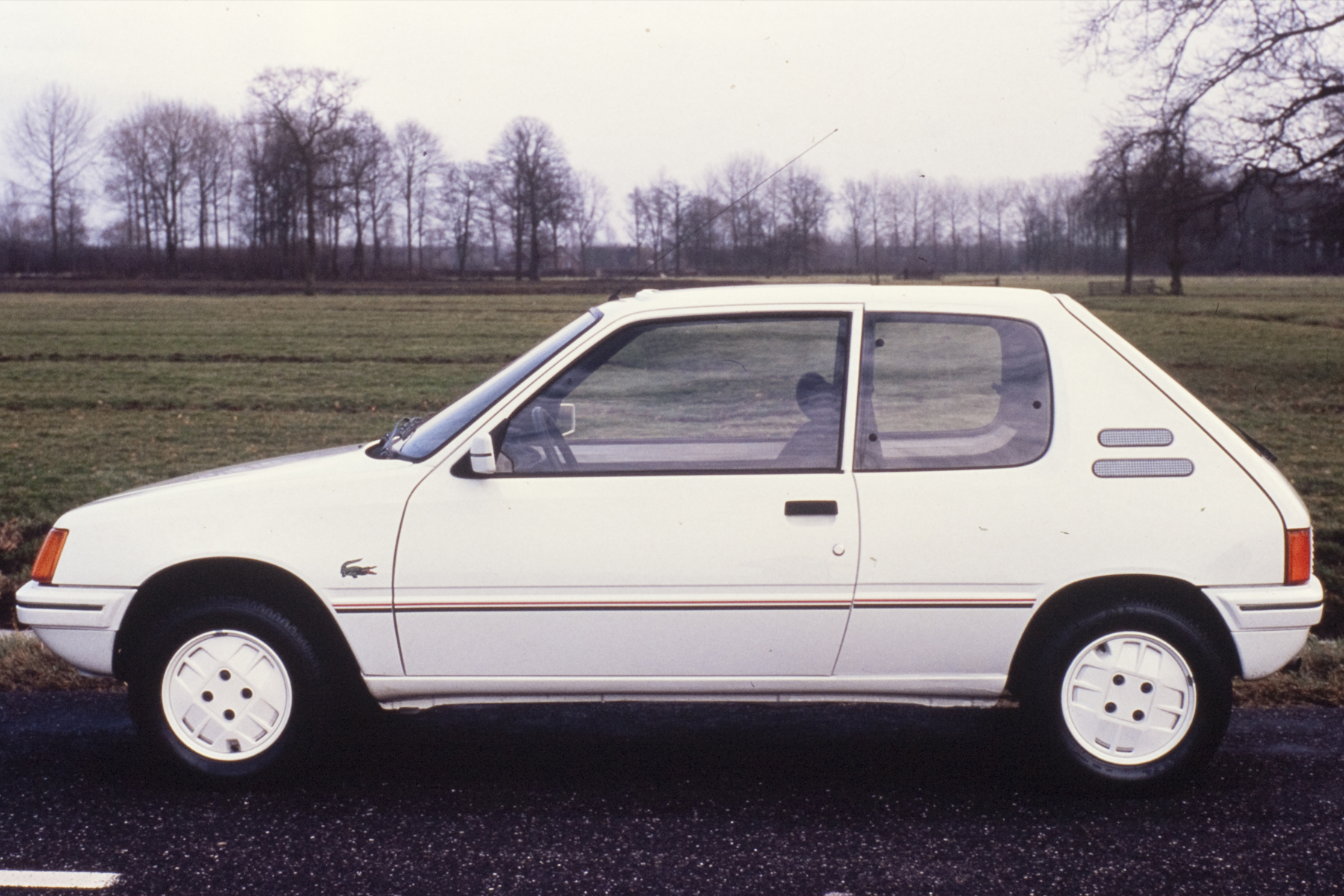 Lacoste Peugeot 205 auto 1984 campagna tennis