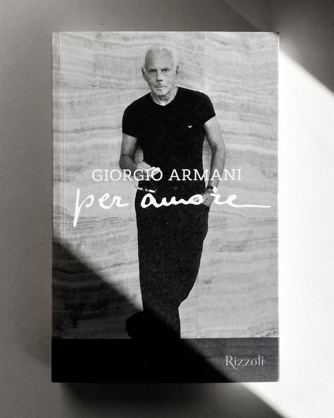 Giorgio Armani per Amore libro Rizzoli Fashion Books