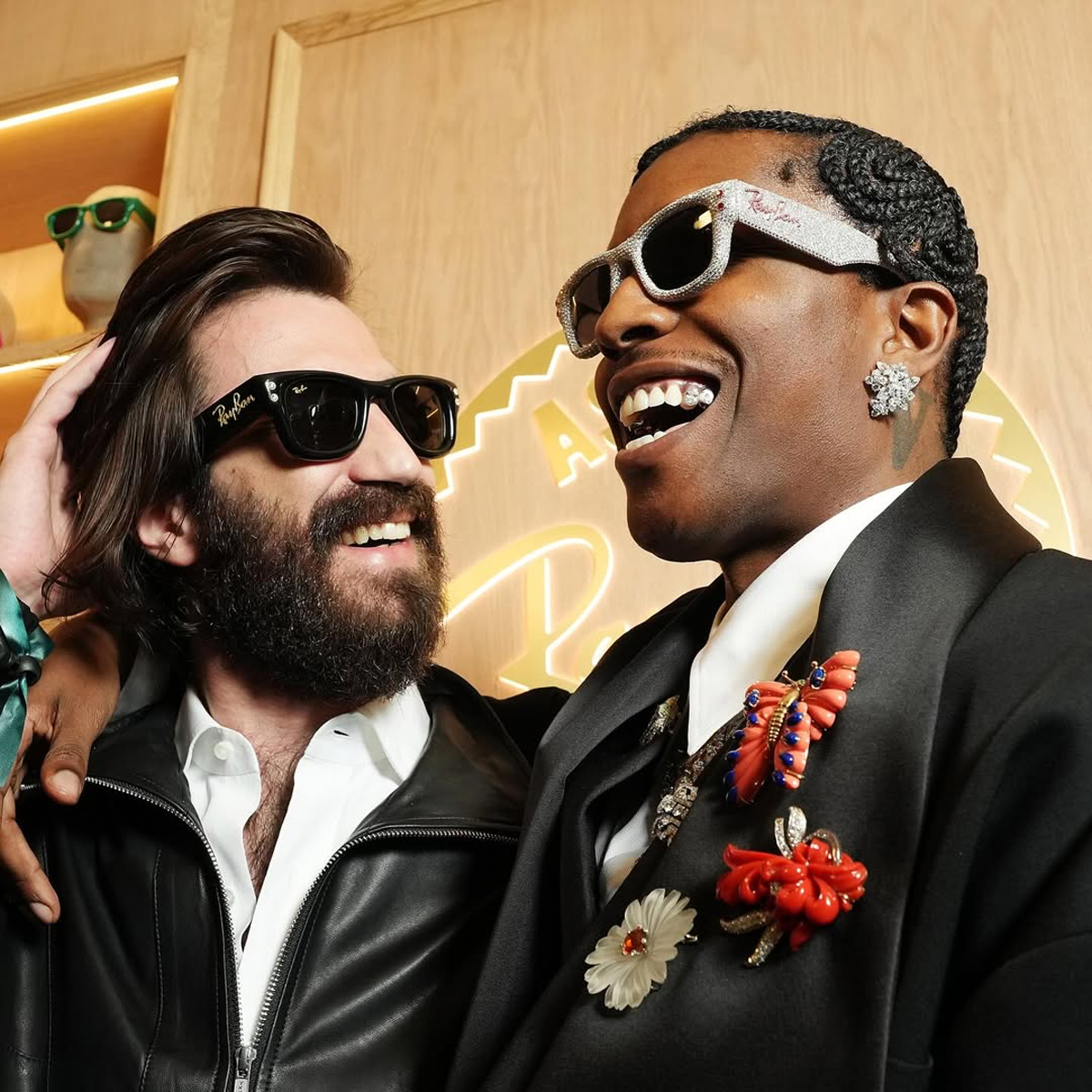 Occhiali da sole nuovi gioielli