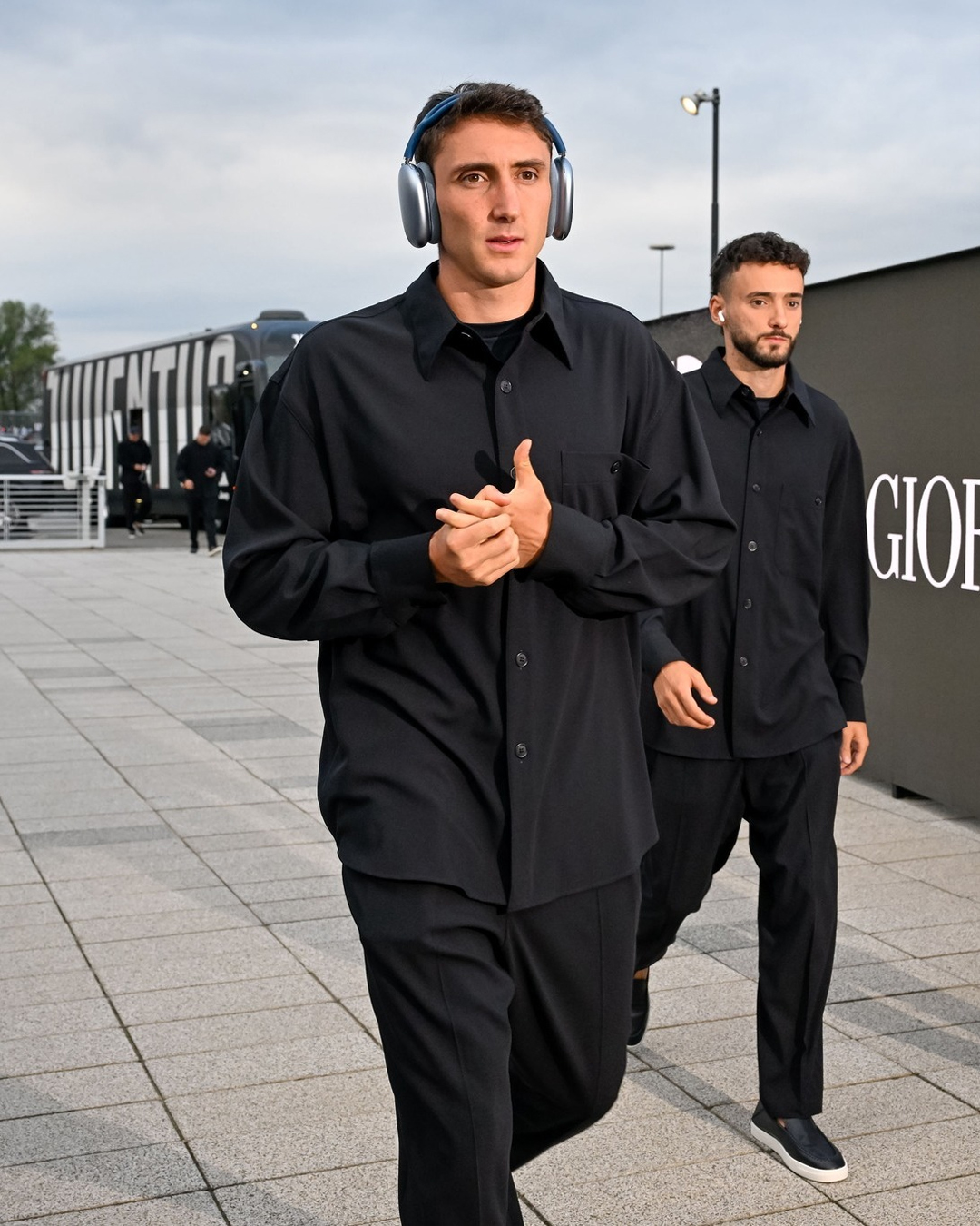 Giorgio Armani veste Juventus Andrea Cambiaso Joao Mario