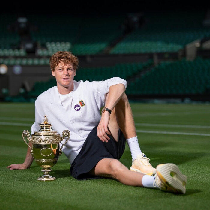 Jannik Sinner Wimbledon 2025 Nike Vomero Premium gialle sneakers