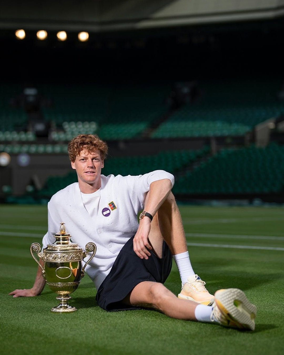 Jannik Sinner Wimbledon 2025 Nike Vomero Premium gialle sneakers