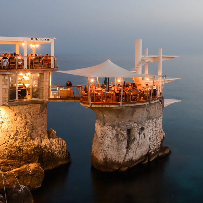 Le Plongeoir ristorante Nizza sospeso mare