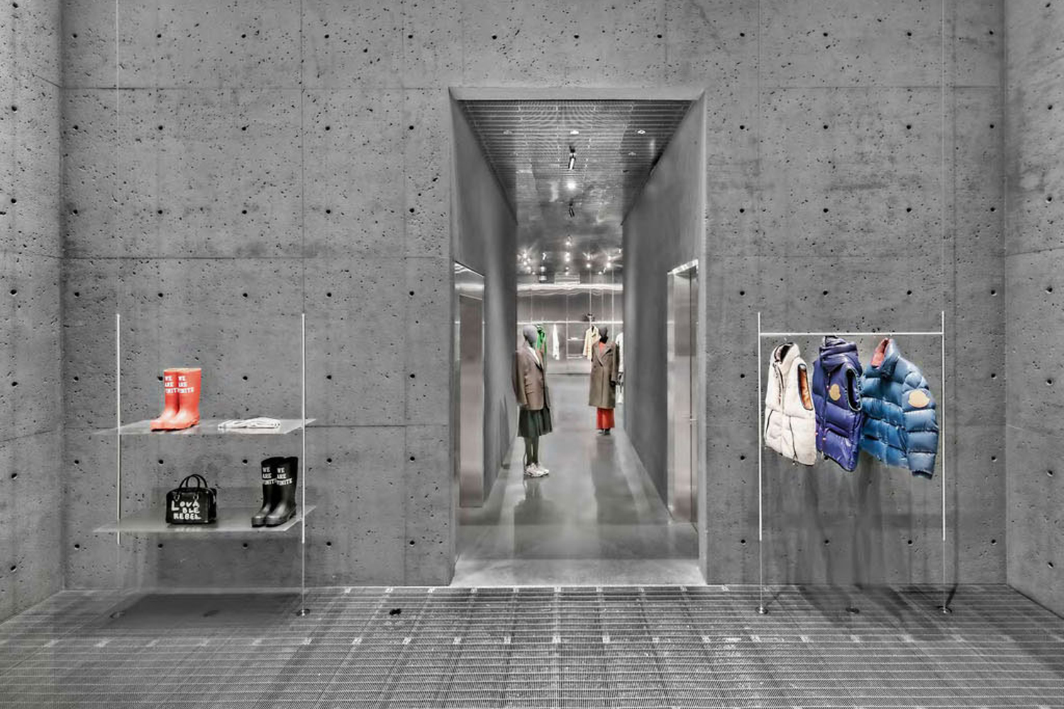 retailer crisi SSENSE