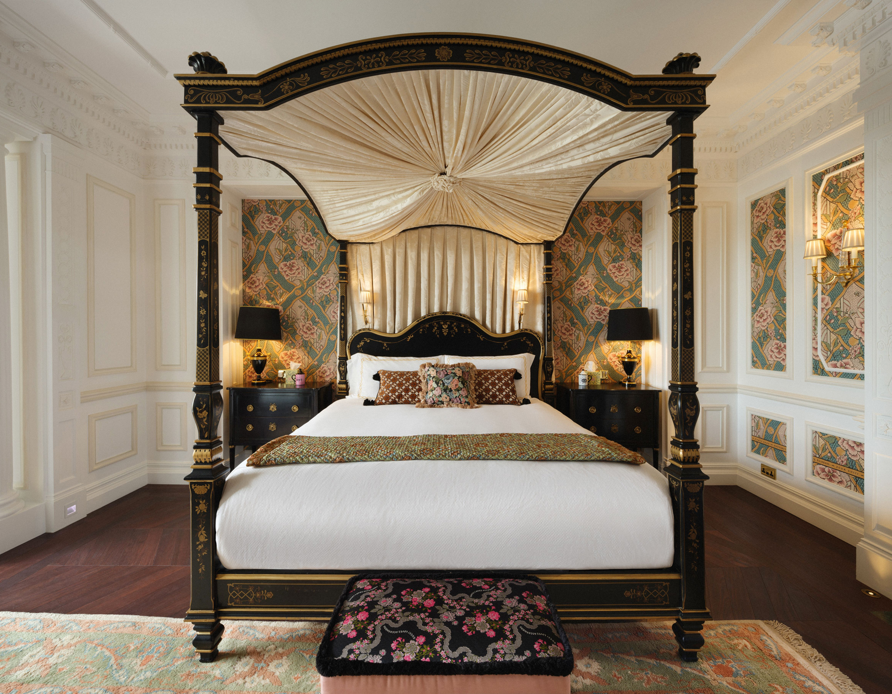 Hotel Savoy Royal Suite Gucci