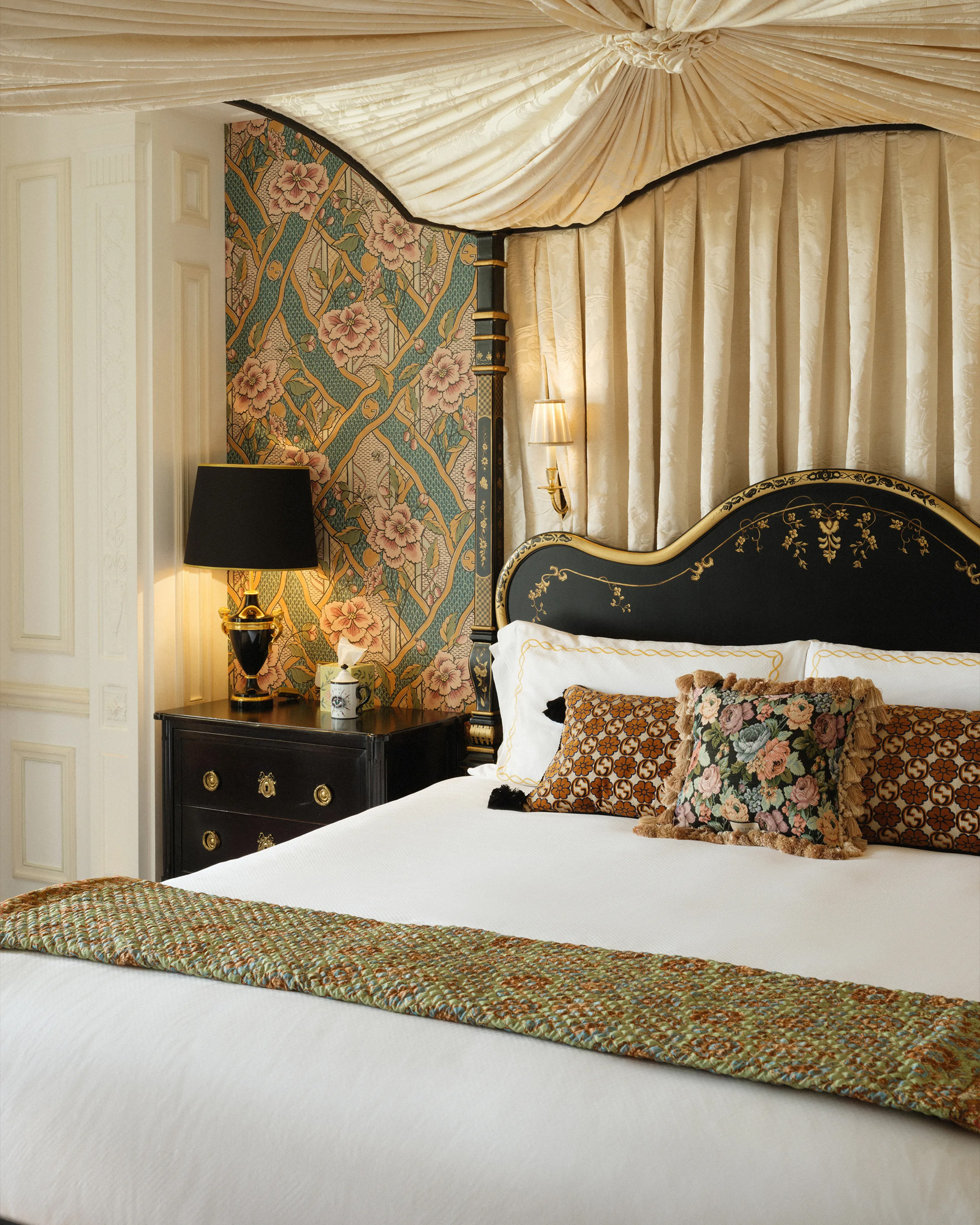 Hotel Savoy Royal Suite Gucci