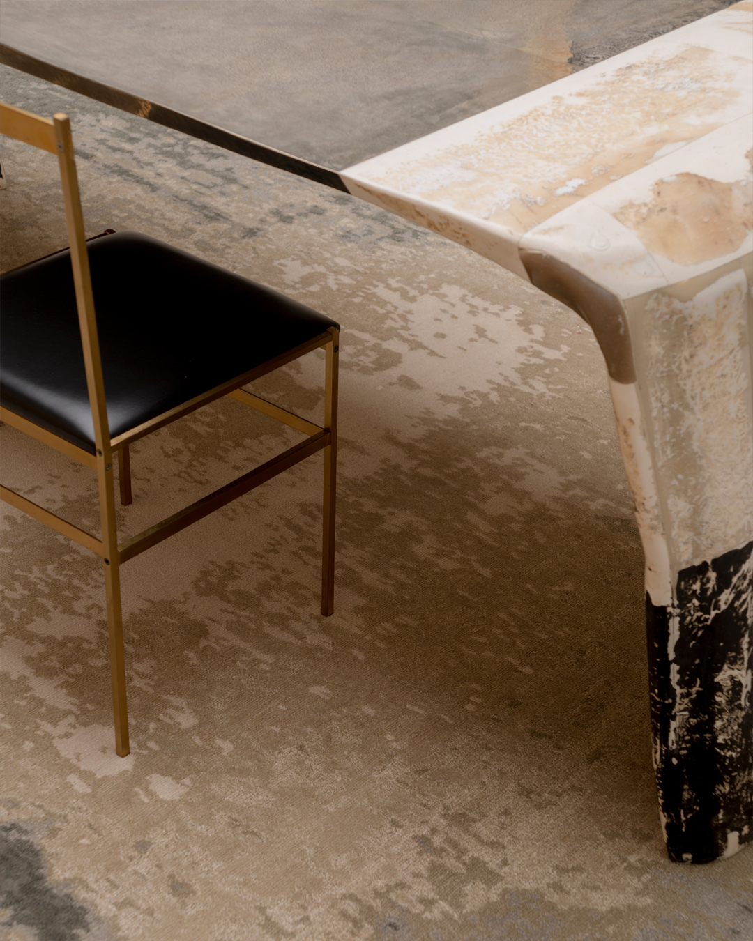 Saint Laurent nuovo store Via Montenapoleone Milano