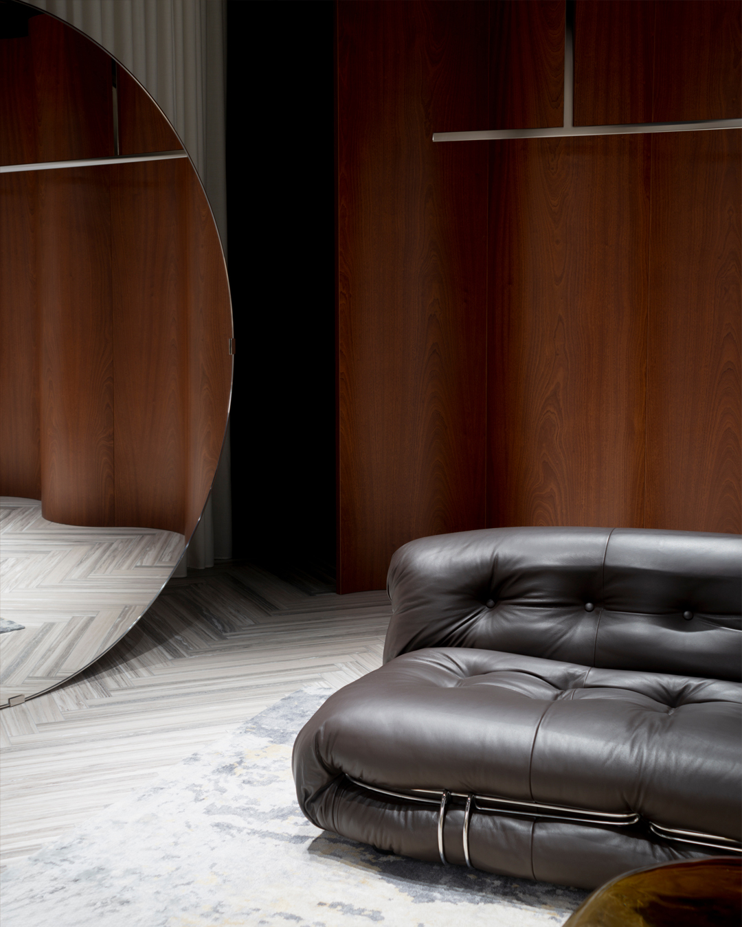 Saint Laurent nuovo store Via Montenapoleone Milano