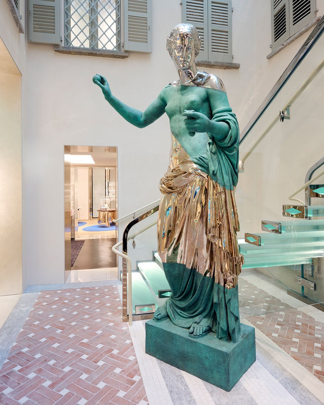 Daniel Arsham Stratified Venus of Arles 2025 Tiffany & Co. montenapoleone milano