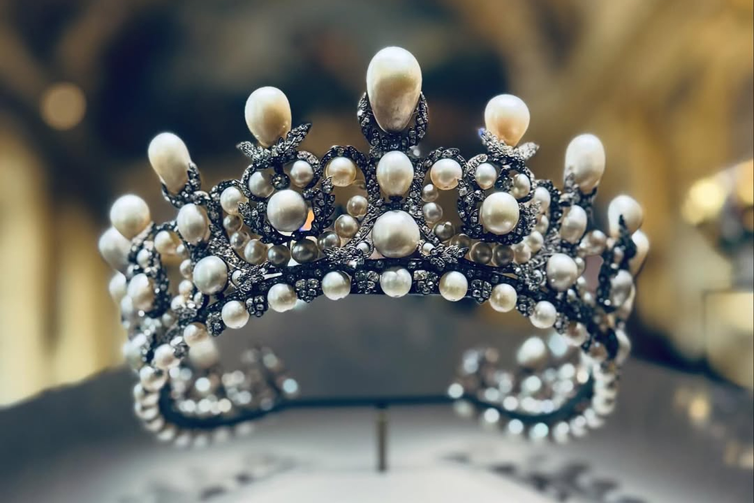 Gioielli Napoleone rubati Museo del Louvre Jewels