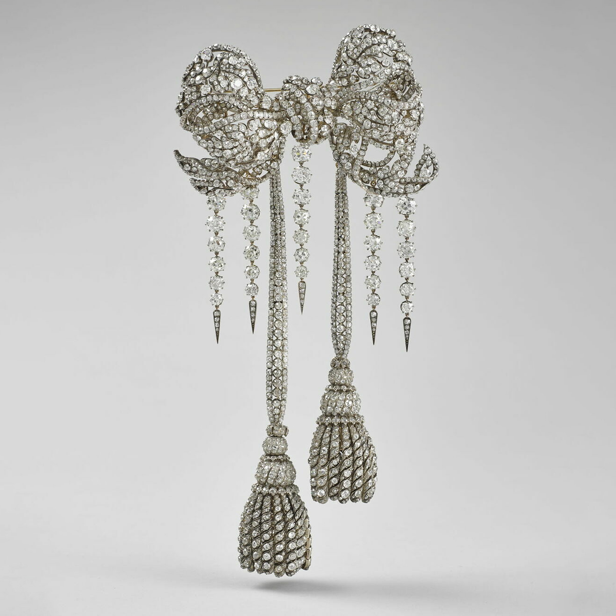 Spilla a fiocco da corsetto dell