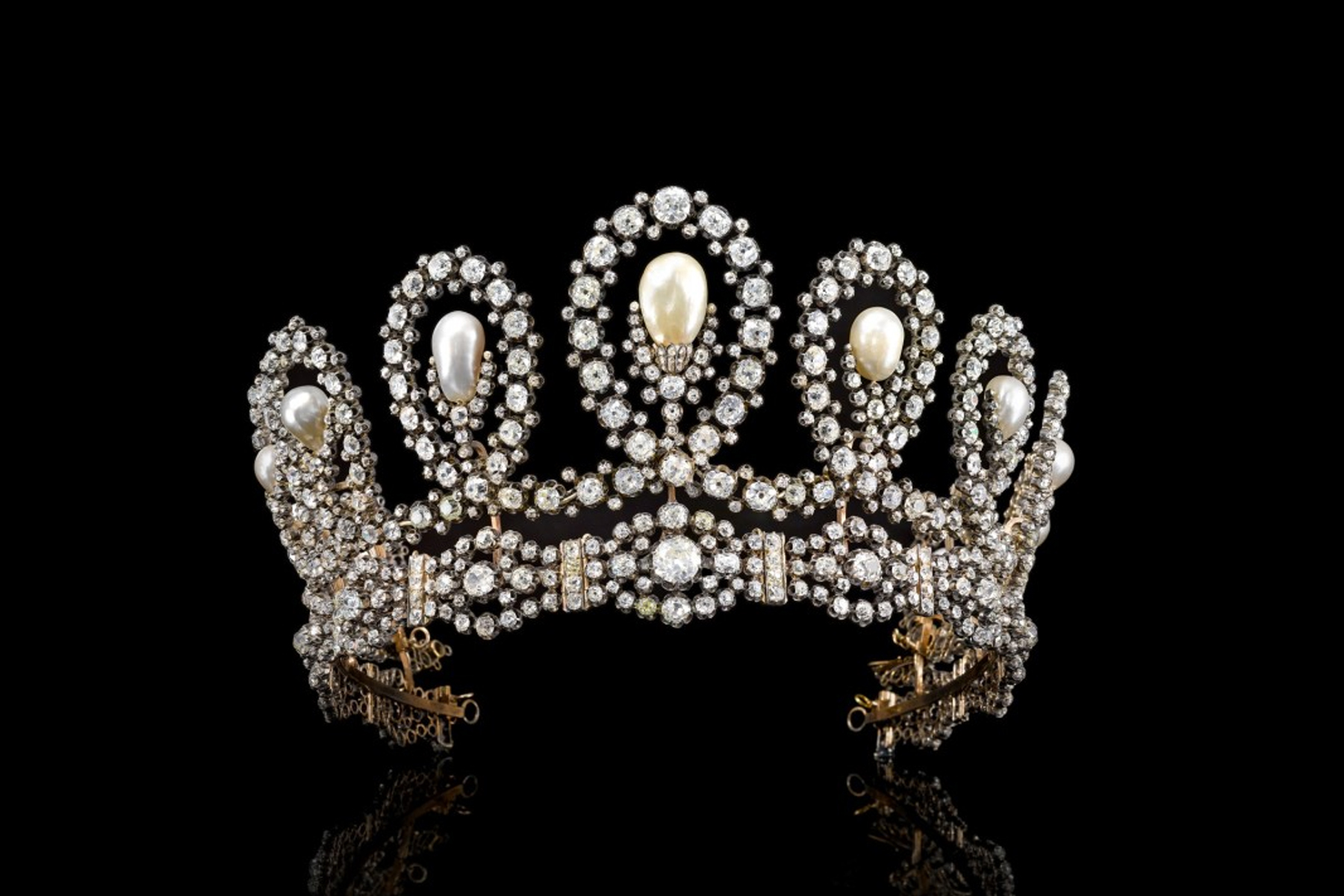 Gioielli Savoia mistero Tiara