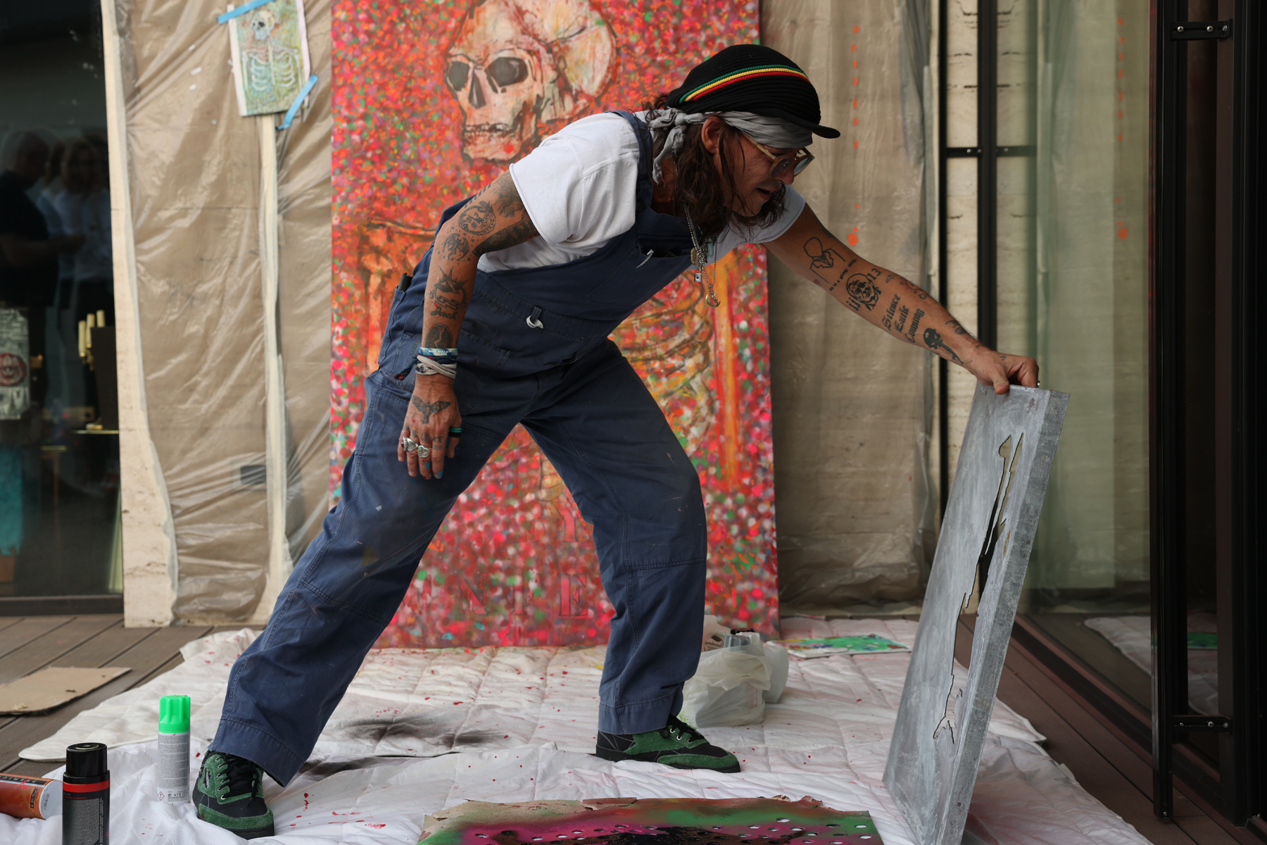 Johnny Depp mostra arte Milano Italia