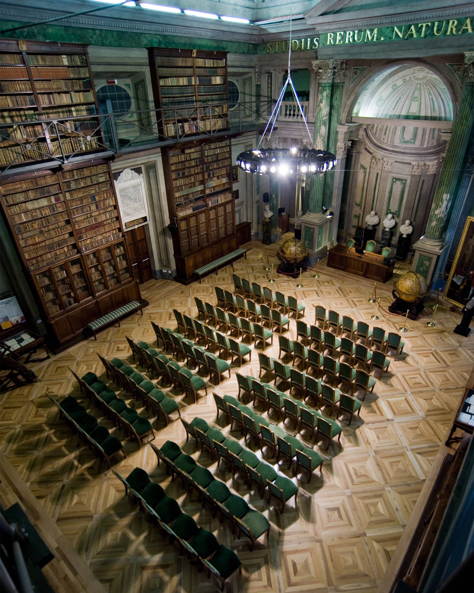 Accademia delle Scienze Sala dei Mappamondi Torino