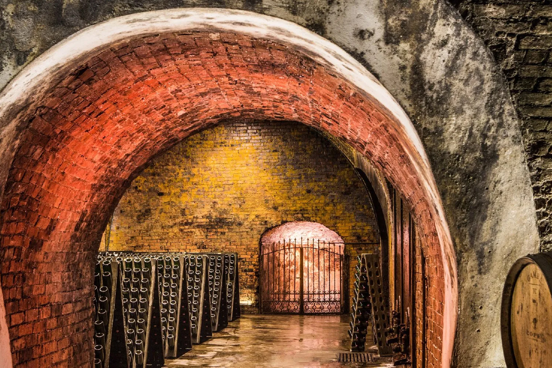 Coppo cantina Cattedrali sotterranee Canelli