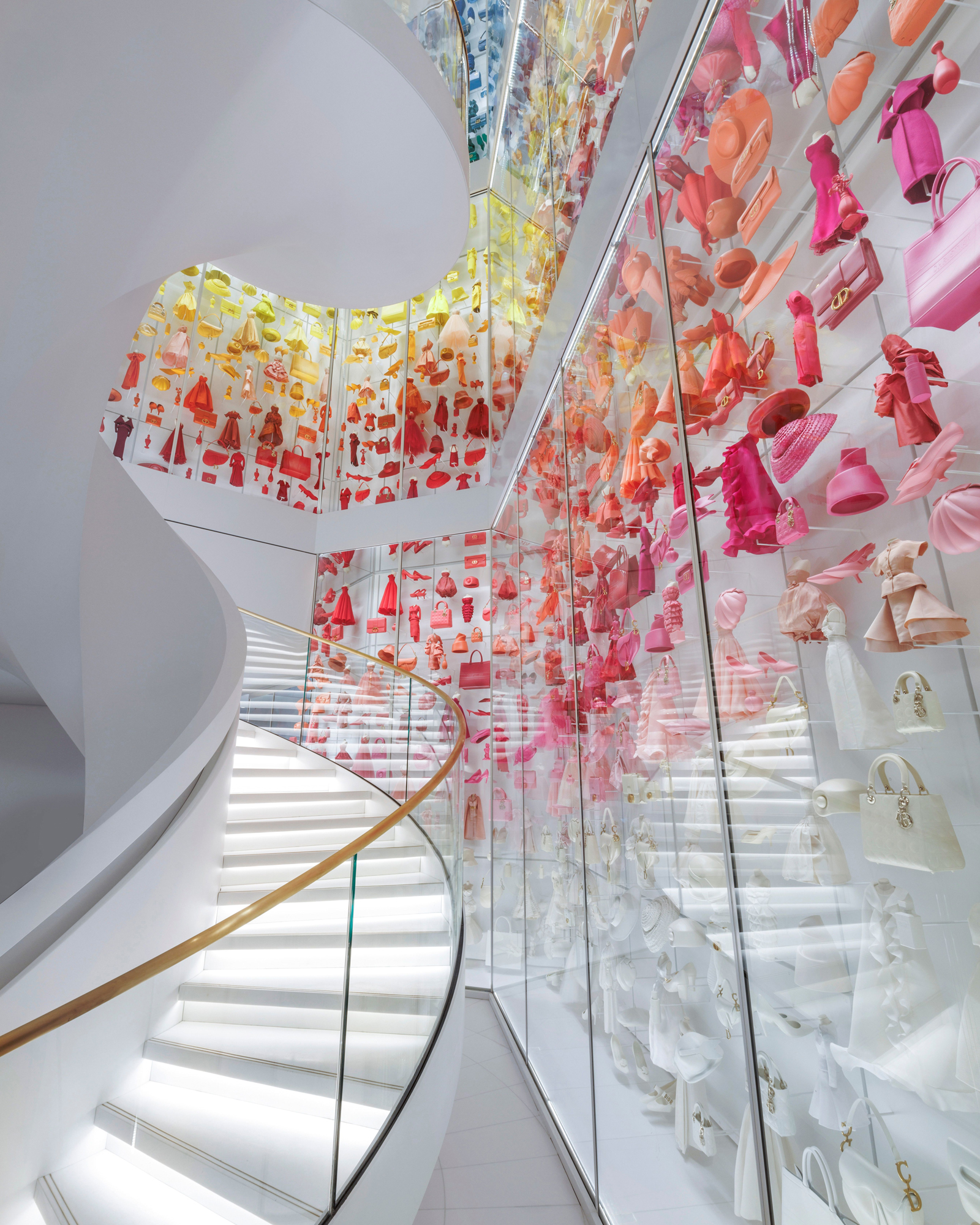 Dior store scale negozio 30 Avenue Montaigne Parigi