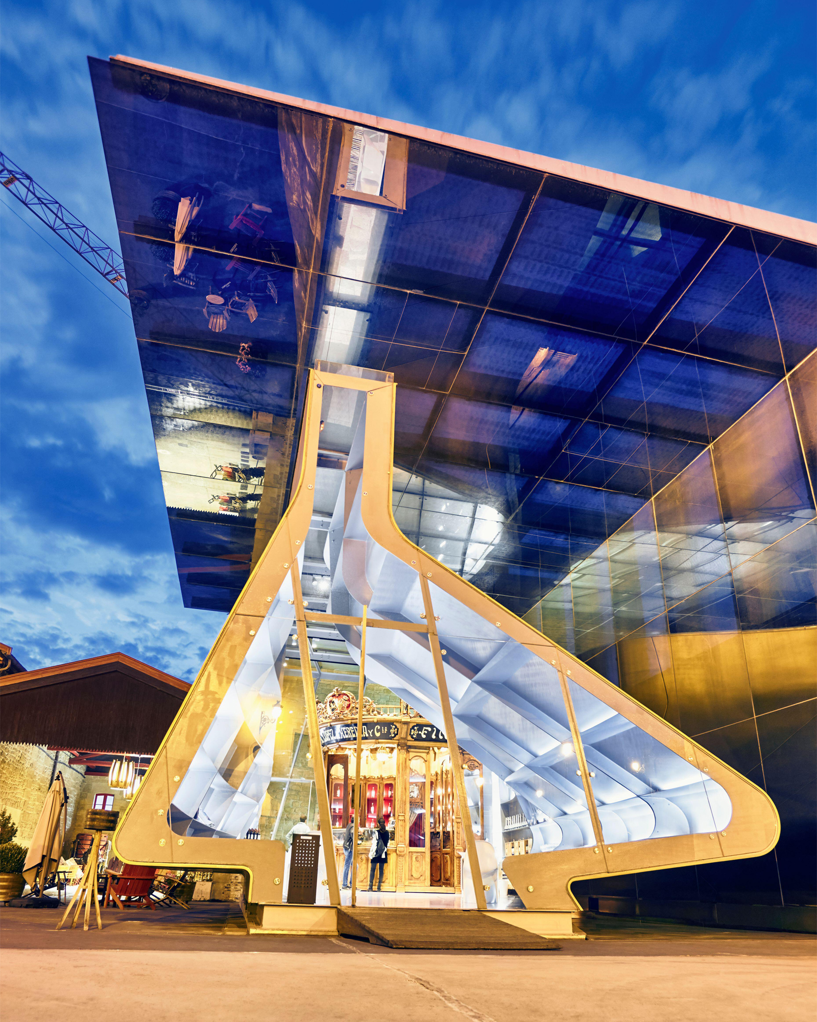 López de Heredia Viña Tondonia Zaha Hadid struttura bottega