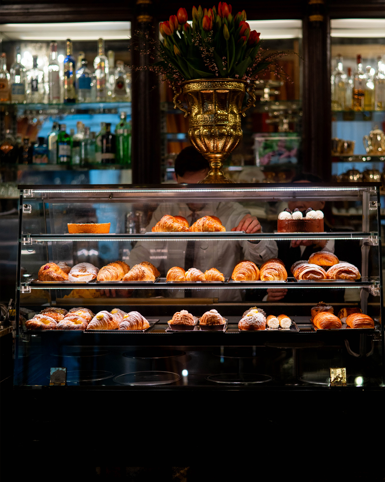 Caffè Baratti & Milano Torino colazione bancone