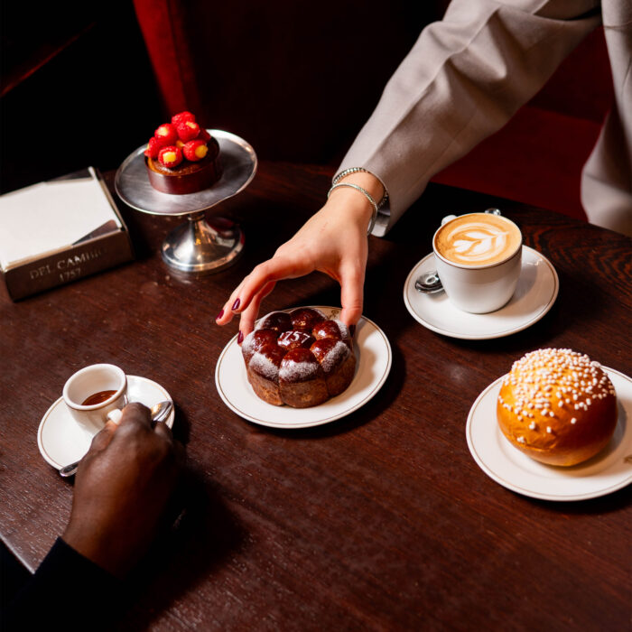 Colazione Torino Viennoiserie Brioches Farmacia Del Cambio